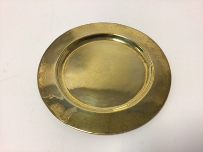 Lot 40 - A silver gilt communion dish