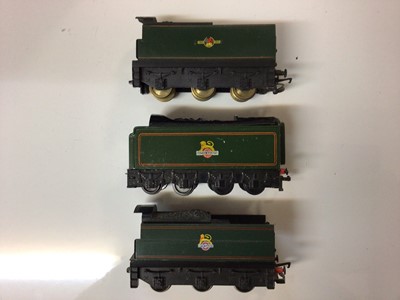 Lot 309 - Railway OO gauge unboxed locomotives including BR green Class 20 diesel D8000, Triang BR green Battle of Britain Class 34051 plus nine tank locomotives and three tenders (14)