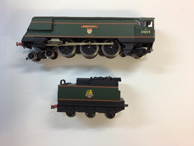 Lot 313 - Wrenn OO gauge unboxed  tender locomotives including BR blue Early Emblem 4-6-2 Lamport & Holt Line Merchant Navy Class 35026, BR blue Early Emblem 4-6-2 Channel Packet Merchant Navy Class 35001 an...