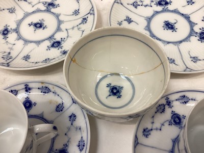 Lot 1214 - Collection of Royal Copenhagen onion pattern teawares