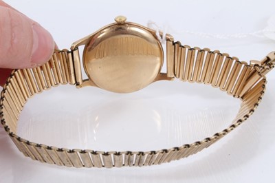 Lot 866 - 1950s 9ct gold cased Rotary Maximus wristwatch (Birmingham 1953) on gold plated bracelet