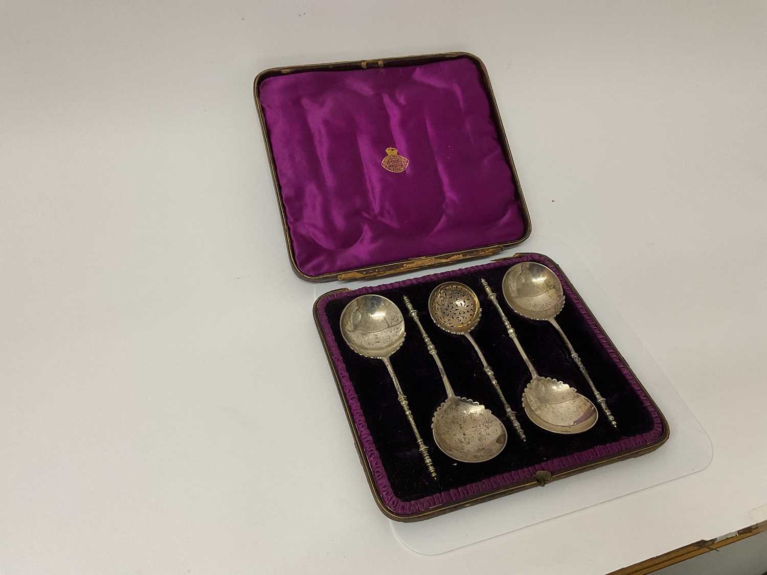 Lot 53 - Victorian silver fruit/dessert set comprising four serving spoons and a matching sifter spoon, (London 1887), maker John Aldwinckle & Thomas Slater