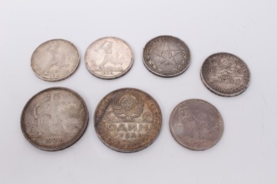 Lot 50 - Russia - Mixed silver coins to include Roubles 1924 x 2 AEF and Half Roubles 1922 (N.B. Edge nicks) otherwise GVF, 1924 x 3 VF-AEF and 1926 (7 coins)