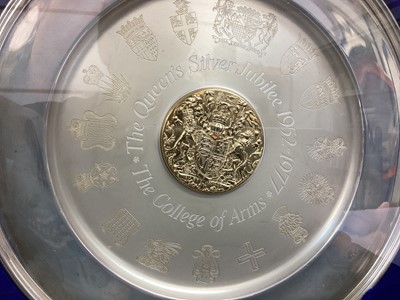 Lot 90 - H.M. Queen Elizabeth II Silver Jubilee dish, engraved with 'The Queen's Silver Jubilee, 1952-1977, The College of Arms', (London, 1977)
