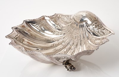 Lot 304 - Impressive Victorian silver shell shaped dish