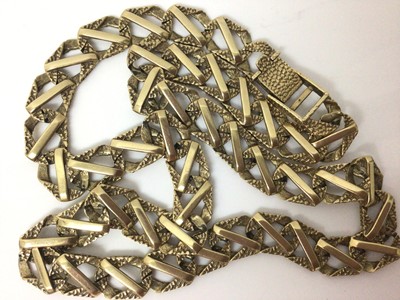 Lot 154 - 9ct gold textured flat curb link chain