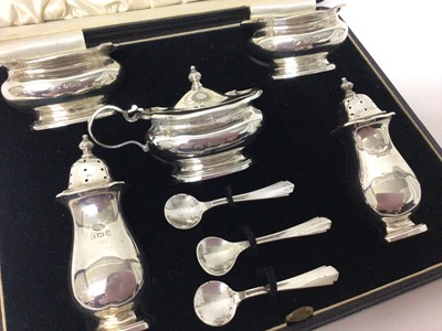 Lot 167 - Five piece silver condiment set in fitted case
