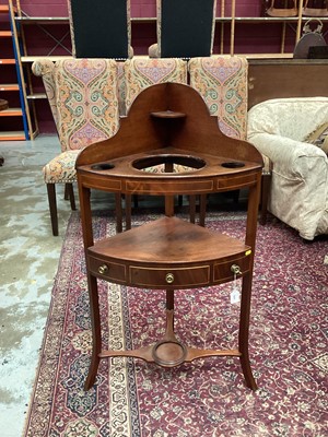 Lot 1000 - Georgian mahogany corner wash stand with satinwood inlay.