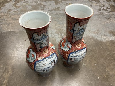 Lot 192 - Large pair of early 20th century Japanese kutani vase, one with significant damage and repair
