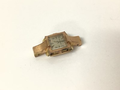 Lot 170 - Jaeger Le Coultre gold cased watch