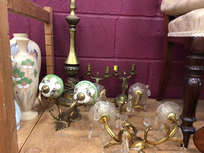 Lot 704 - Wall and table lights