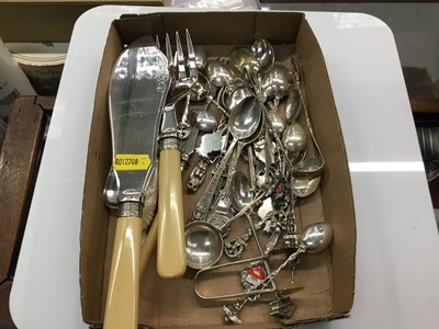 Lot 842 - Lot silver and plated spoons