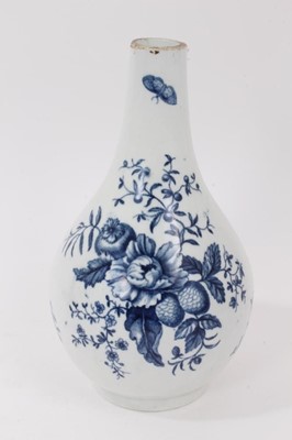 Lot 15 - A Worcester blue and white Pinecone pattern bottle vase