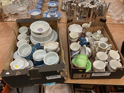 Lot 490 - Two boxes of various ceramics