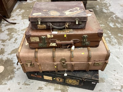 Lot 1133 - Four vintage luggage and cabin trunks