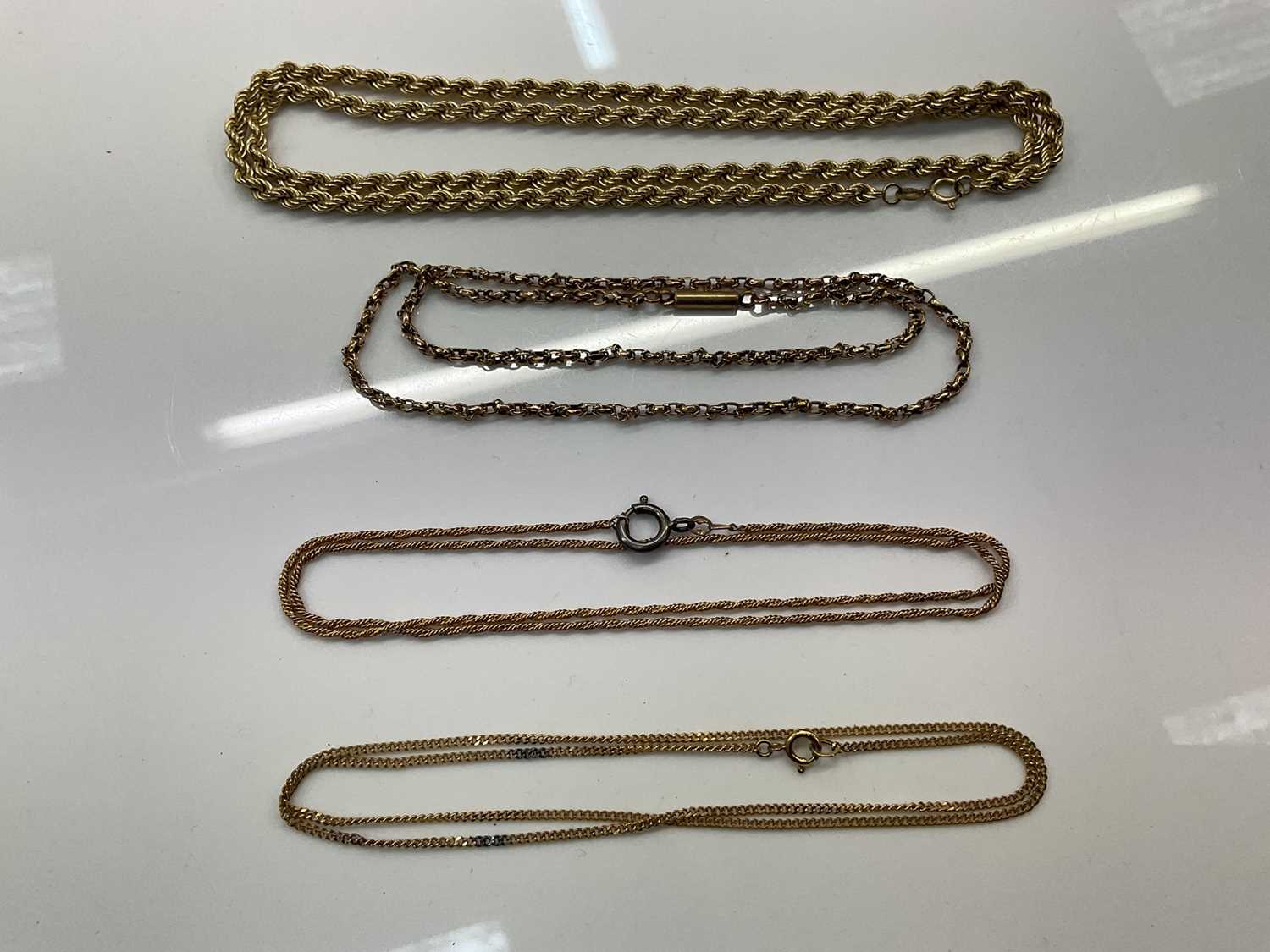Lot 819 - 9ct gold rope twist chain, Edwardian 9ct