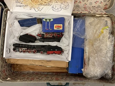 Lot 2005 - Railway in two suitcases of Hornby Duplo