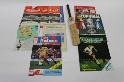 Lot 1495 - Collection of sporting memorabilia