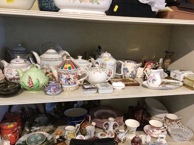 Lot 256 - Lot decorative china including Carlton Ware , glassware , ornaments and sundries