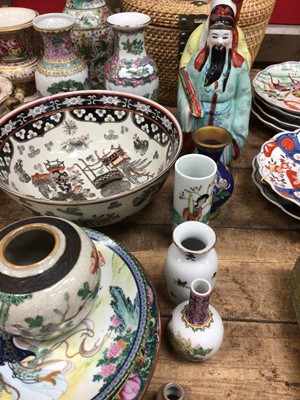 Lot 26 - Group of China and Japanese porcelain, including vases, dishes, figures, etc