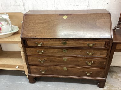 Lot 1089 - Georgian mahogany bureau