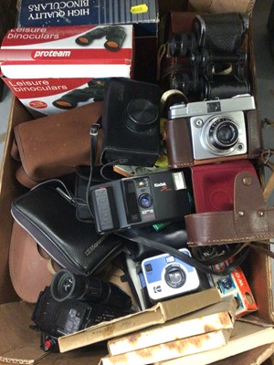 Lot 334 - Group of vintage cameras, binoculars and accessories