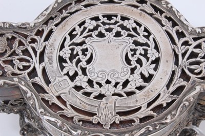 Lot 891 - Silver jewellery box by Goldsmiths & Silversmiths Company