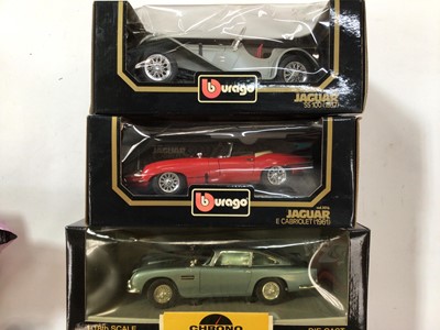 Lot 1955 - Group of boxed and unboxed diecast vehicles to include Burago, Lledo, Corgi and others.