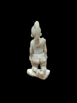Lot 89 - African alabaster figure