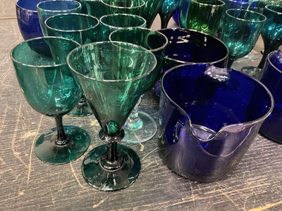 Lot 166 - Collection of decorative glass