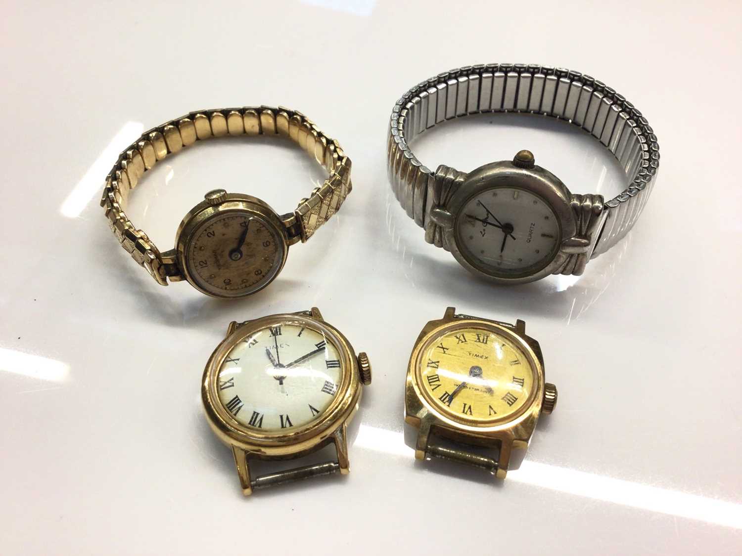 Lot 812 - 9ct gold cased Yeoman wristwatch on