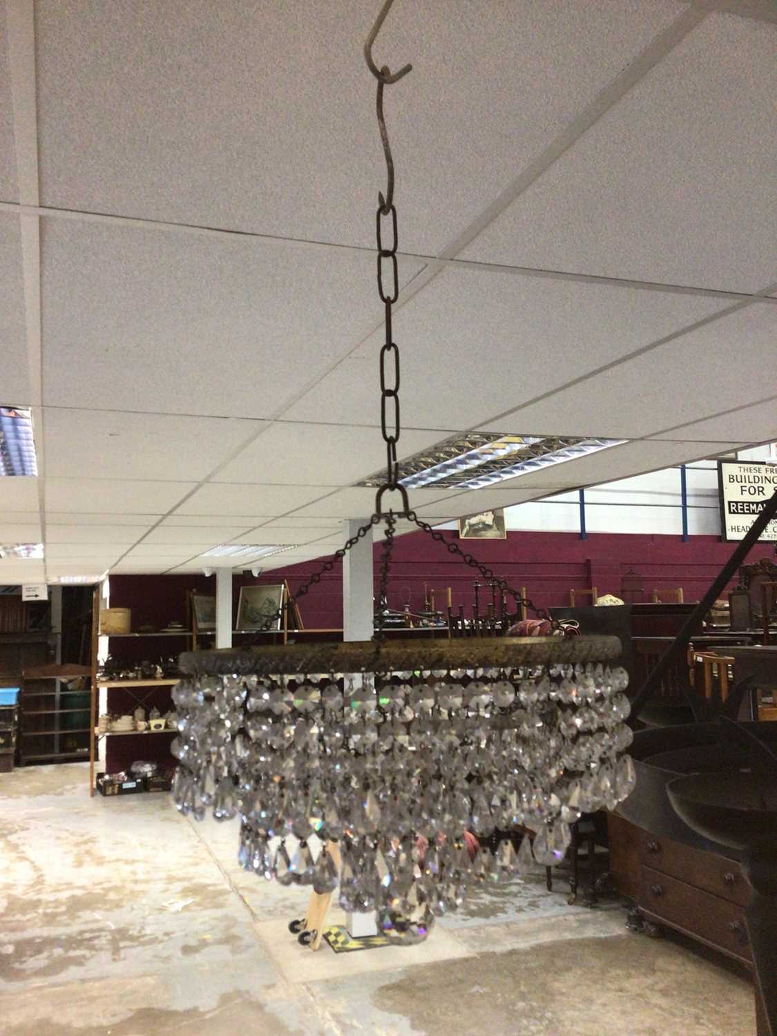 Lot 660 - Crystal chandelier, 30cm diameter