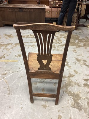 Lot 1164 - Antique chair with pierced splat back