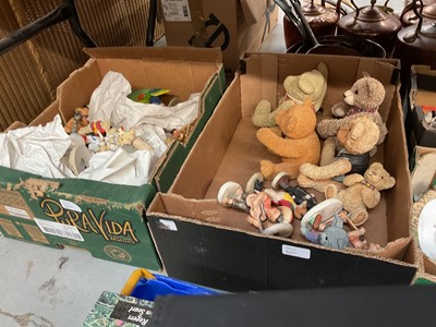 Lot 402 - Group of cherished teddies and other similar ornaments