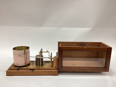 Lot 2527 - A Richard Freres mahogany cased, brass barograph, the base plate stamped RF BREVETES SGDG PARIS, 93267