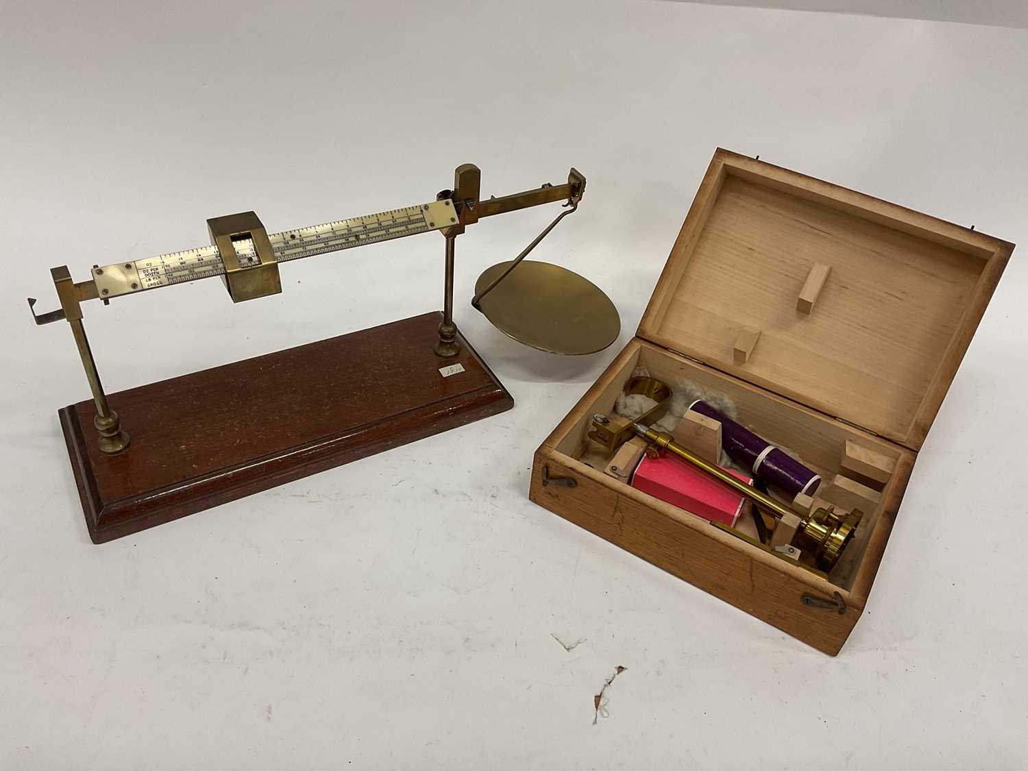 Lot 2543 - Westphal balance with weights together with an Avery balance