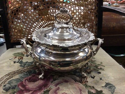 Lot 719 - A good quality Martin, Hall & Co silver plated tureen, with crollwork handles and rim and cabriole feet, 27cm wide including handles