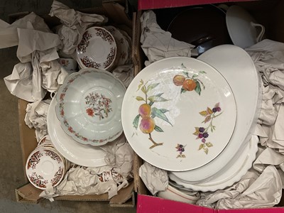 Lot 207 - Large collection of various china