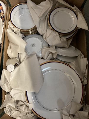 Lot 207 - Large collection of various china