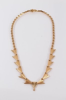 Lot 517 - 18ct gold necklace with articulated links
