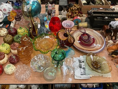 Lot 492 - Large collection of assorted art glass vases, dishes and other items.