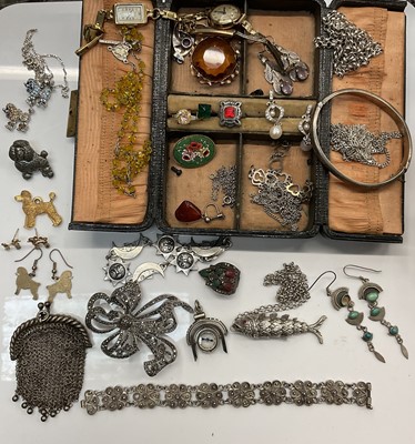 Lot 848 - Vintage costume jewellery and bijouterie to include two gold cased wristwatches, silver articulated fish pendant, etc