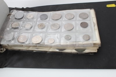 Lot 191 - World - Mixed coinage to include a small quantity of G.B. pre 1947 silver & other issues (Qty)