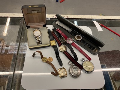 Lot 903 - 9ct gold cased ladies wristwatch and other watches.