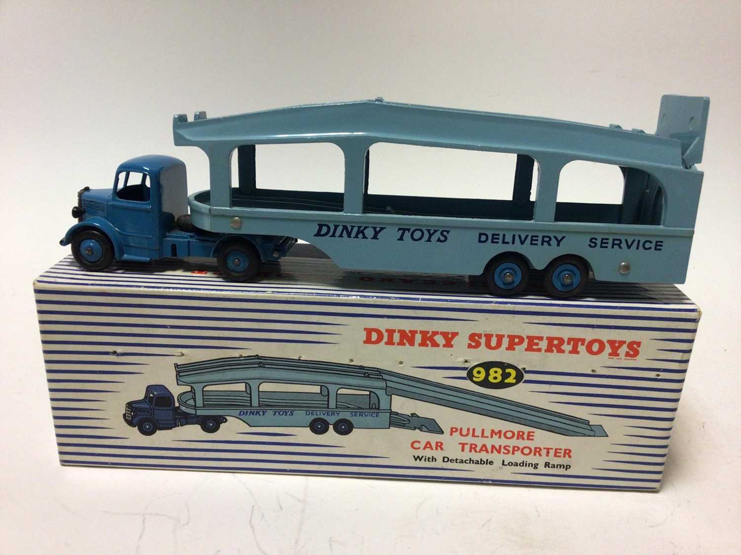 Lot 1 - Dinky Supertoy Pullmore Car Transporter with detachable loading ramp No 982 in original box