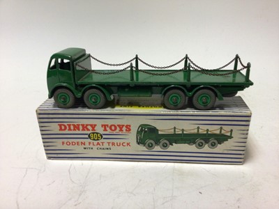 Lot 3 - Dinky Foden Flat Truck with chains No 905 in original box