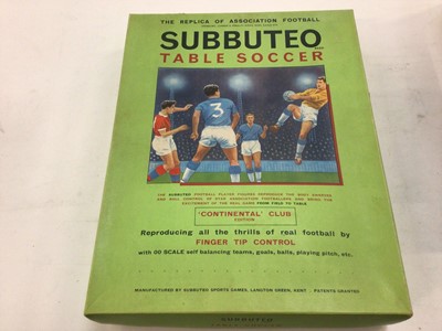 Lot 1917 - Selection of children's games including Subbuteo, hand-held games, periscope eyc.