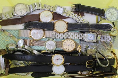 Lot 991 - Group of various wristwatches including a stainless steel Seiko Automatic, Sekonda and others