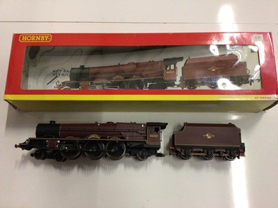 Lot 1818 - Hornby OO locomotives including LNER lined green 4-6-2 Class A3 'Flying Scotsman' locomotive 4472 (without tender), boxed R2441, BR lined green 4-6-2 Britannia Class 7MT ' Britannia' tender locomot...