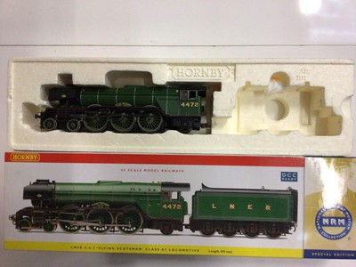 Lot 1818 - Hornby OO locomotives including LNER lined green 4-6-2 Class A3 'Flying Scotsman' locomotive 4472 (without tender), boxed R2441, BR lined green 4-6-2 Britannia Class 7MT ' Britannia' tender locomot...